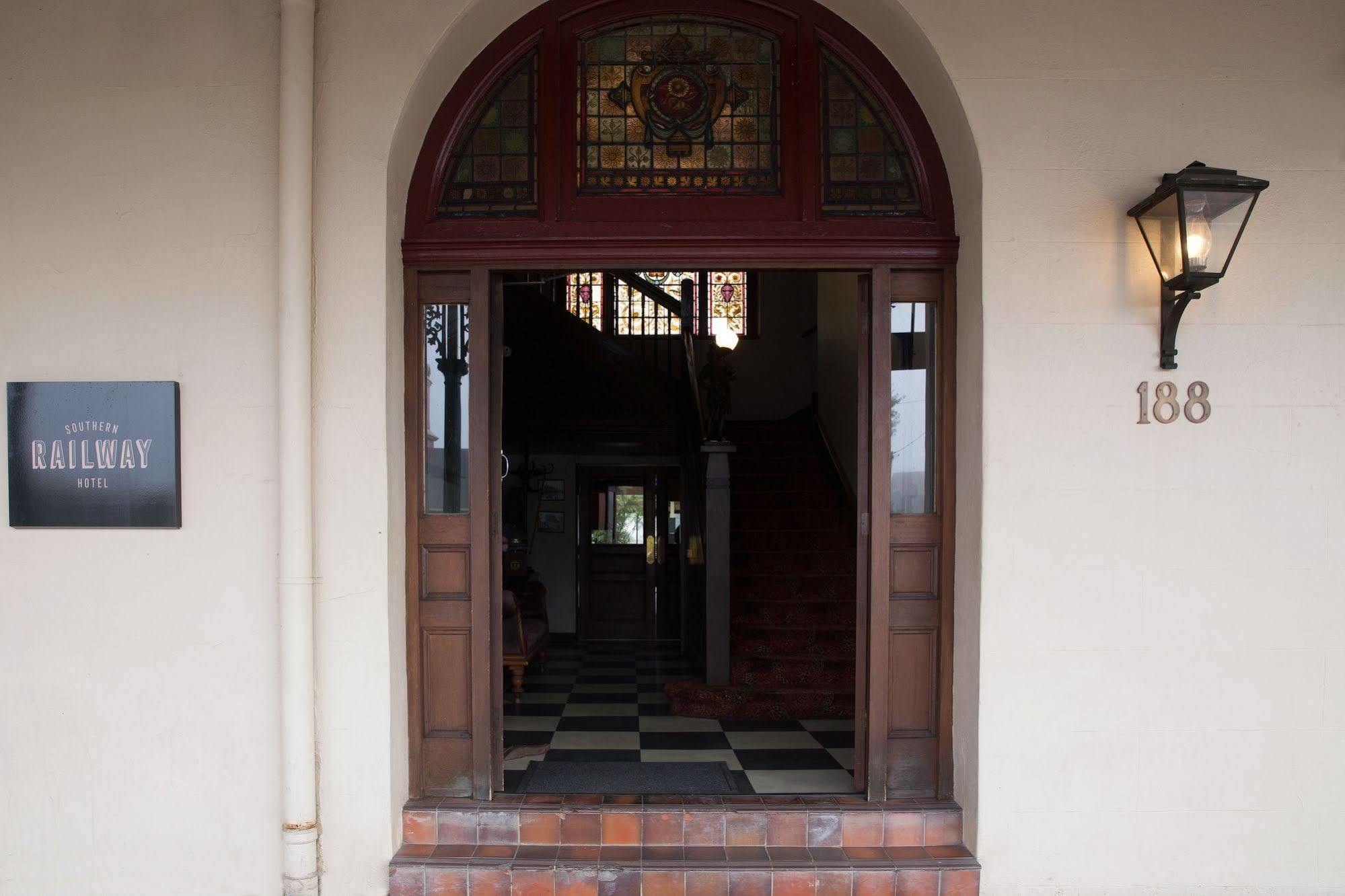 Southern Railway Hotel Goulburn Exterior photo